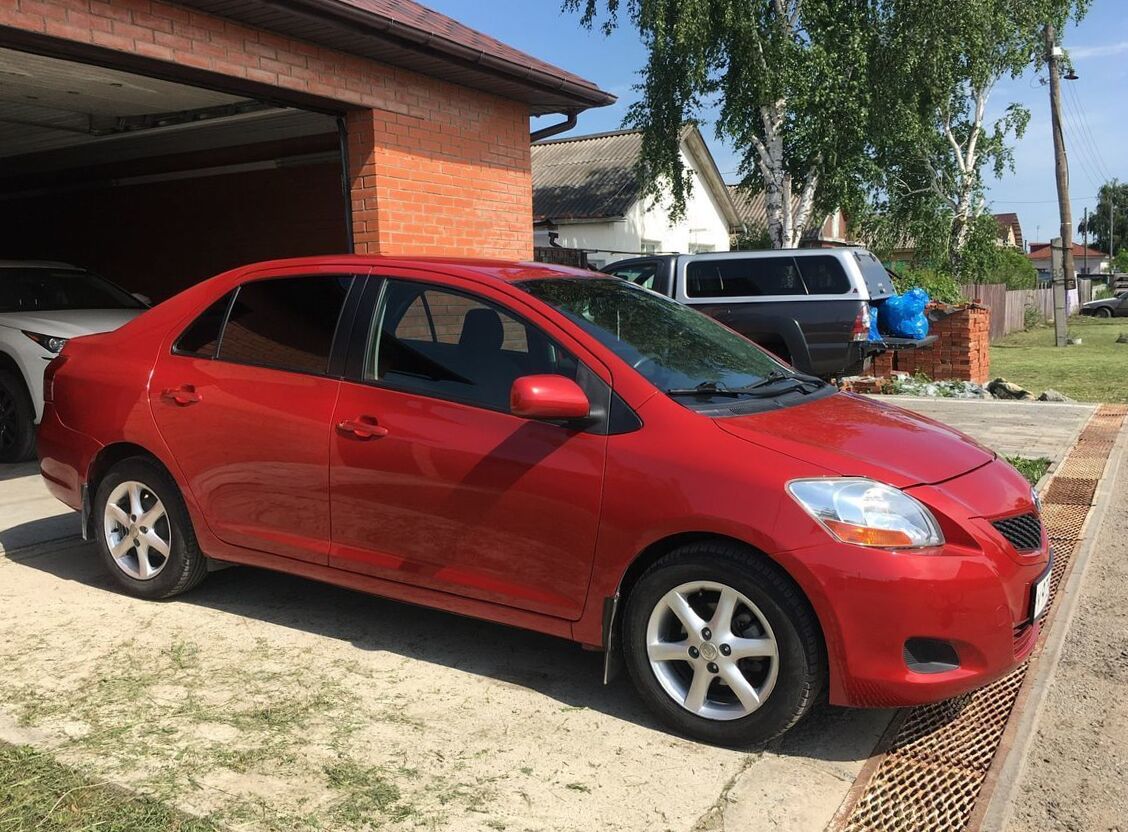 2010 Toyota Yaris II NCP91 1.5 AT 4dr. (106 Hp) specs, technical data ...