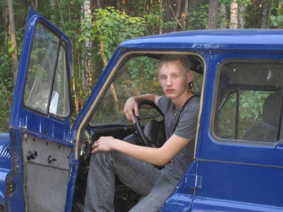 2002 UAZ 31519