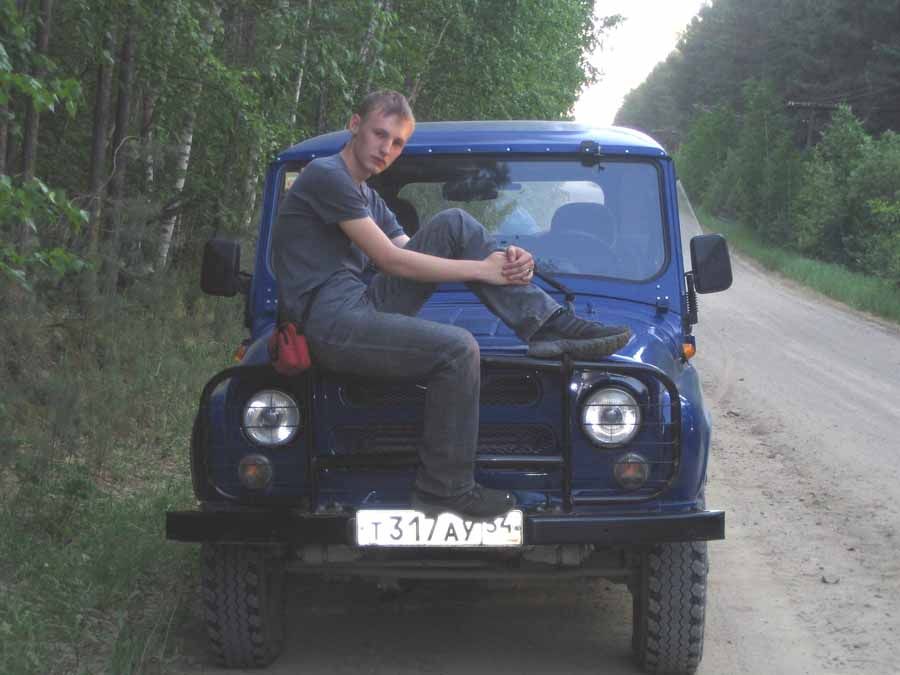 2002 UAZ 31519