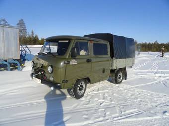 2010 UAZ Buhanka Photos