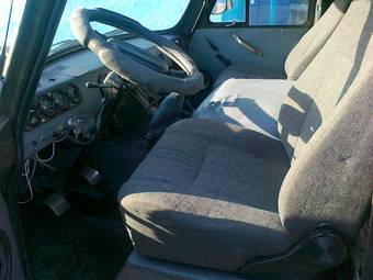2011 UAZ Buhanka Pictures