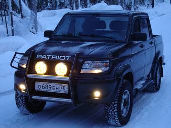 2008 UAZ Pickup Pictures