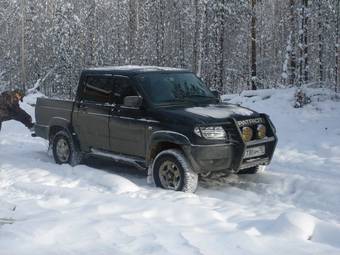 2008 UAZ Pickup Pictures