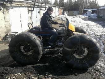 2010 UAZ Pickup Pictures