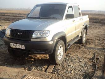 2011 UAZ Pickup Photos