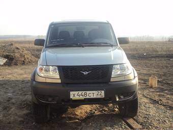 2011 UAZ Pickup Pictures