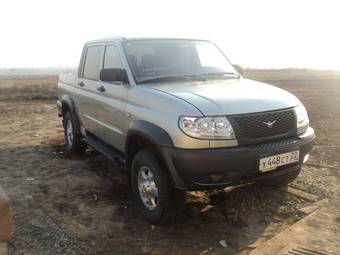 2011 UAZ Pickup Photos