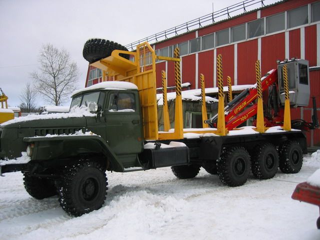 1988 URAL 4320