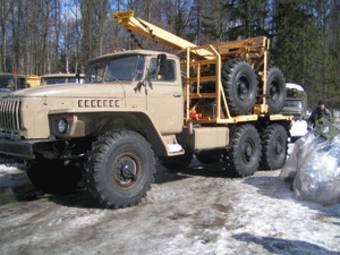 2005 URAL 4320