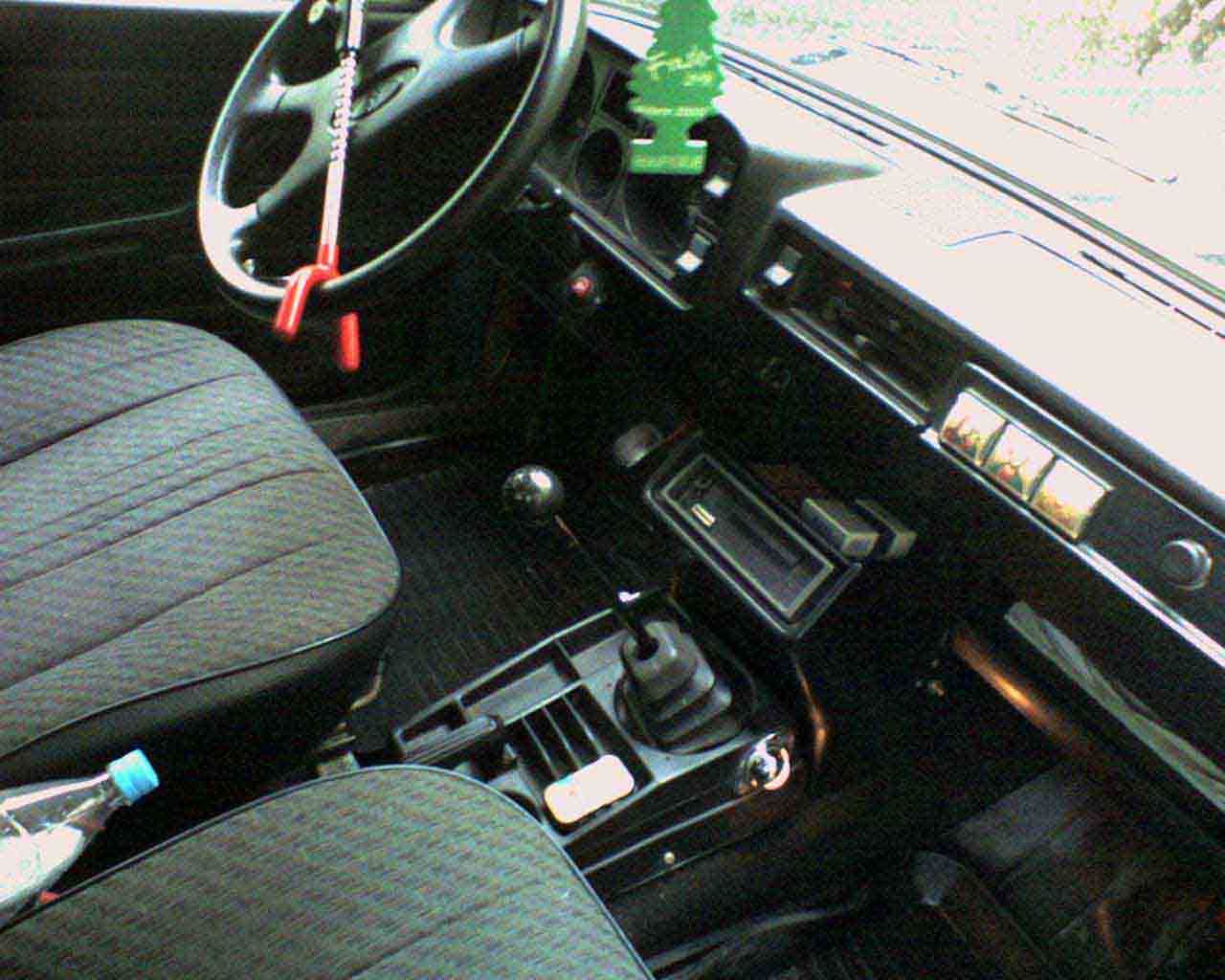2000 VAZ 21043