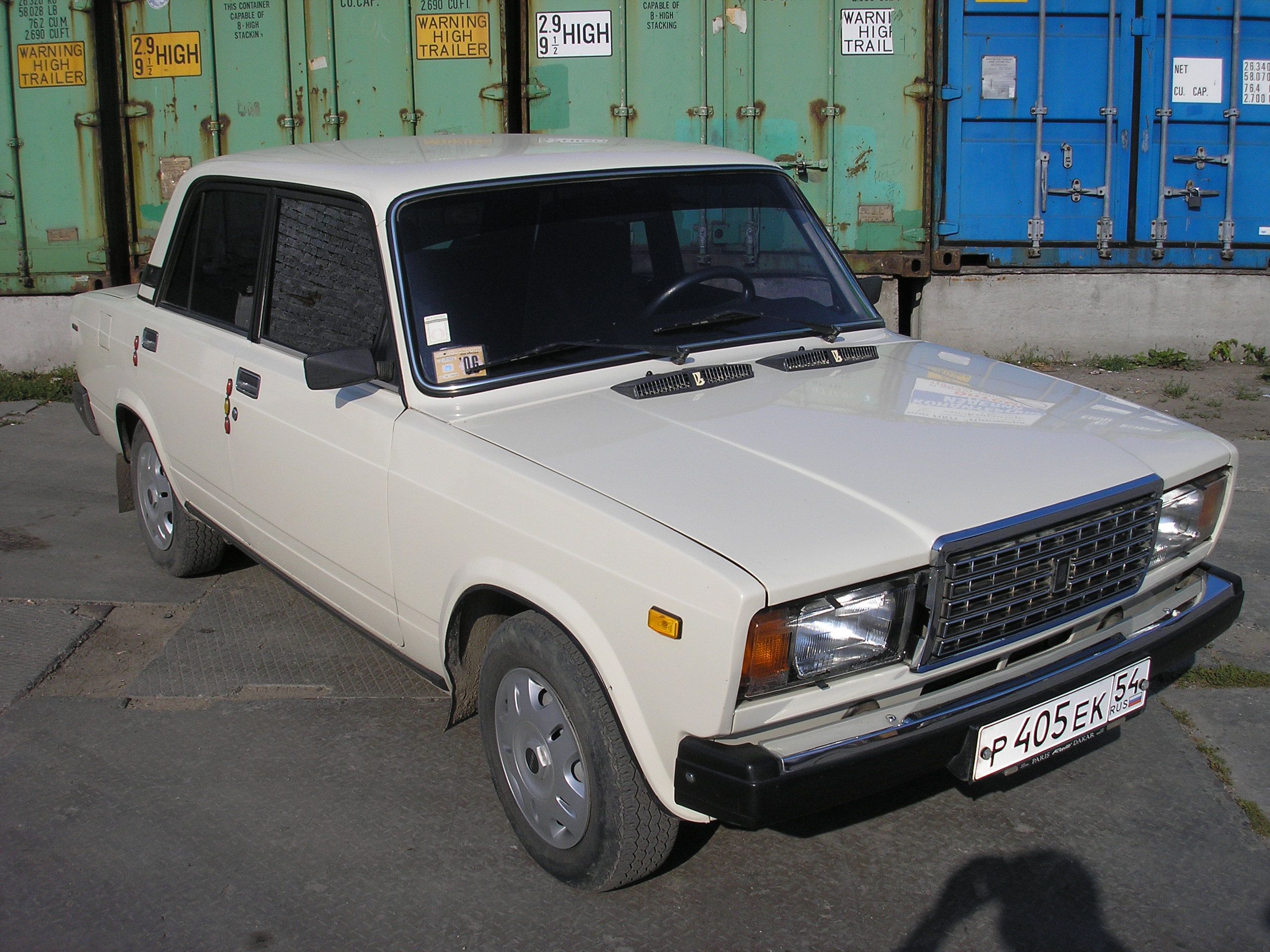 2000 VAZ 21074