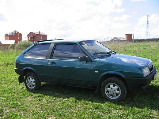 2001 VAZ 21083