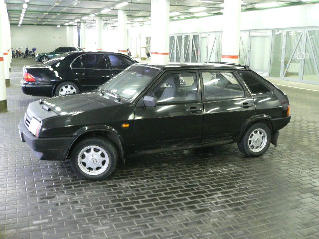 1999 VAZ 21093