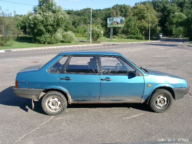 2000 VAZ 21099
