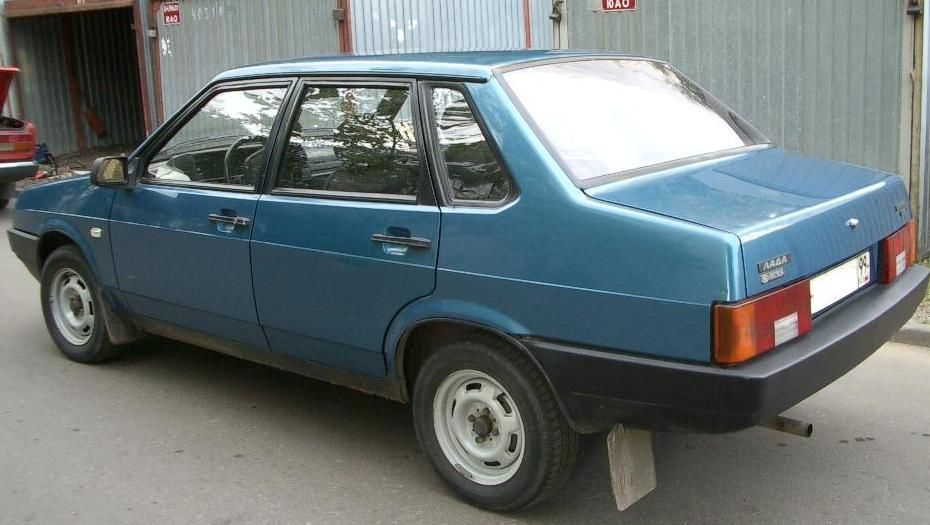 2000 VAZ 21099