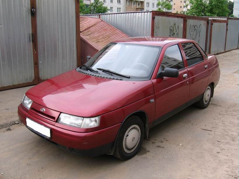 2000 VAZ 21102