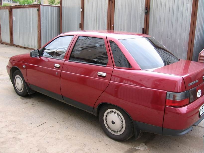 2000 VAZ 21102