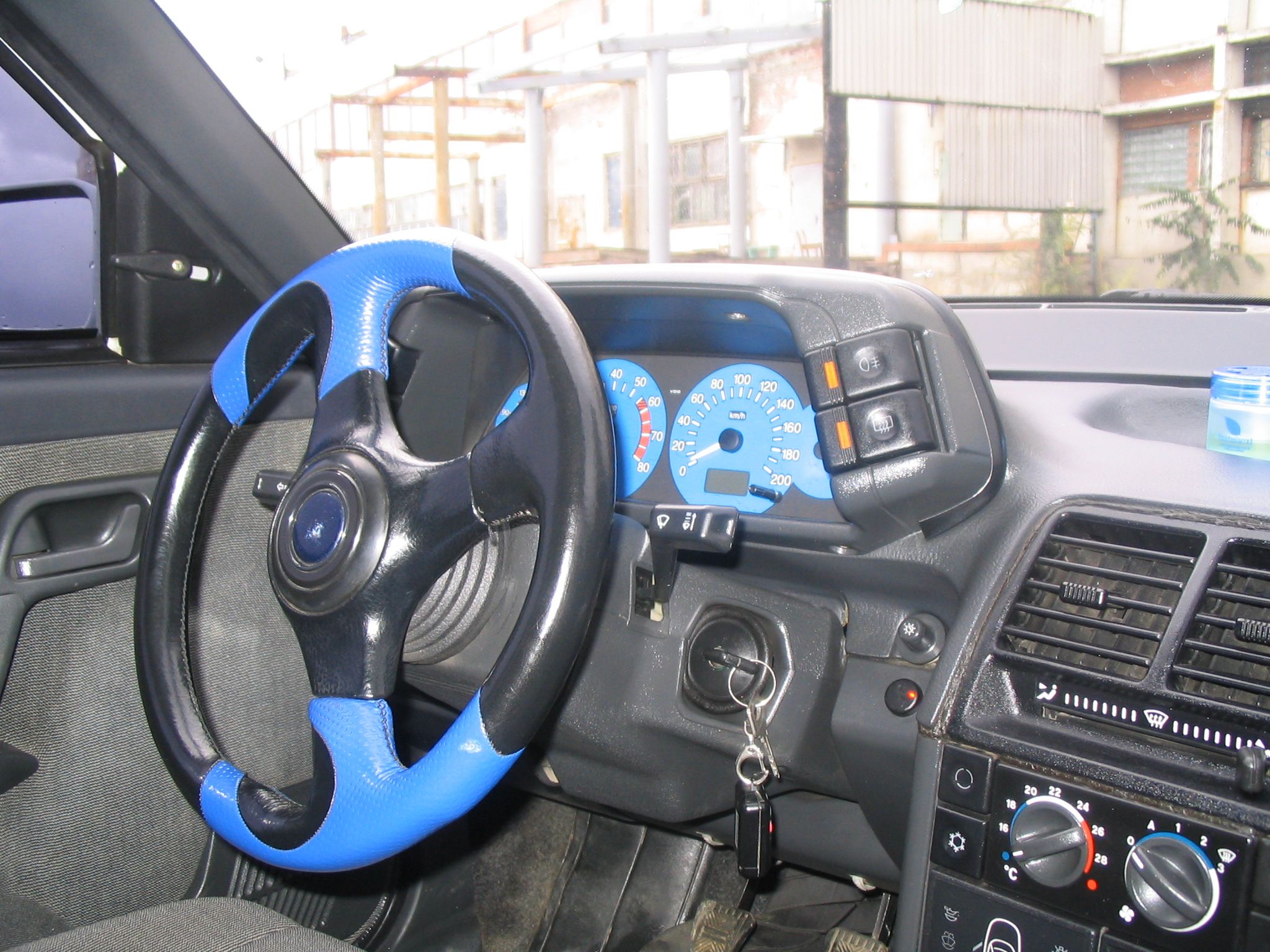 2001 VAZ 21103