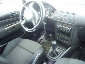2002 Volkswagen Bora Photos