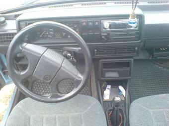 1989 Volkswagen Golf Pictures