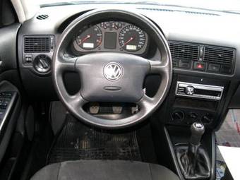 1999 Volkswagen Golf Photos