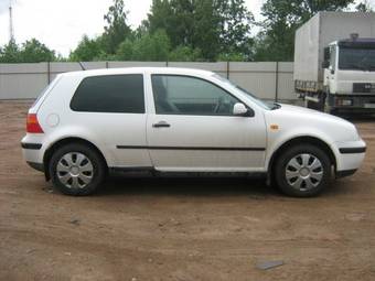 1999 Volkswagen Golf Pictures