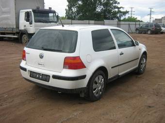 1999 Volkswagen Golf Photos