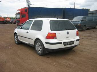 1999 Volkswagen Golf Pictures