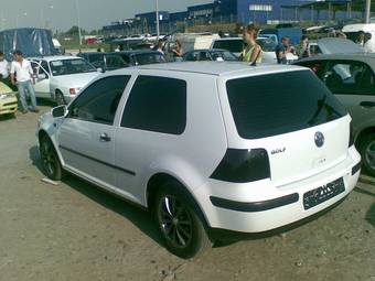 1999 Volkswagen Golf Photos