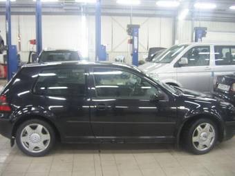 2000 Volkswagen Golf Photos