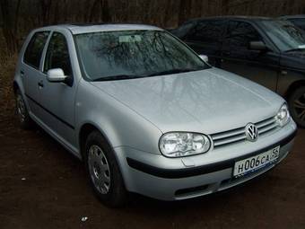 2000 Volkswagen Golf Pics