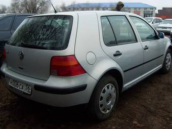 2000 Volkswagen Golf Photos