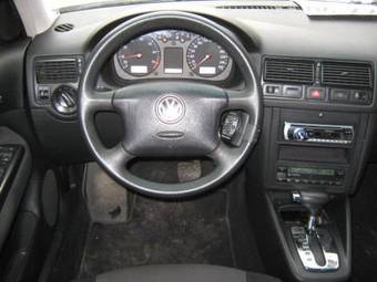 2000 Volkswagen Golf Pictures