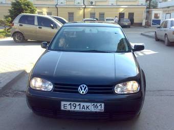 2000 Volkswagen Golf Pictures