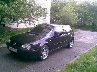 2000 Volkswagen Golf Photos