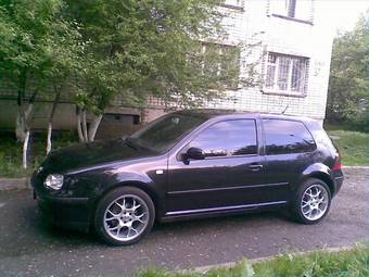 2000 Volkswagen Golf Pictures