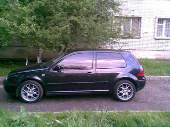 2000 Volkswagen Golf Photos