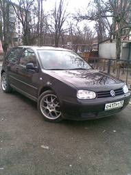 2000 Volkswagen Golf Images