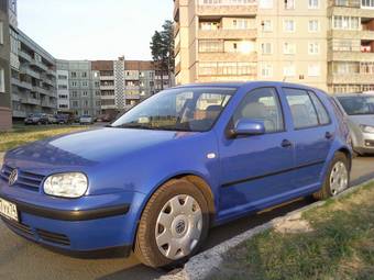 2000 Volkswagen Golf Photos