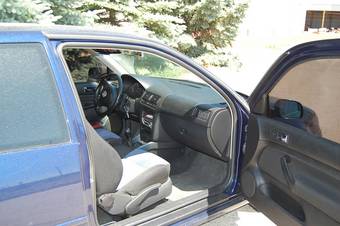 2000 Volkswagen Golf Photos