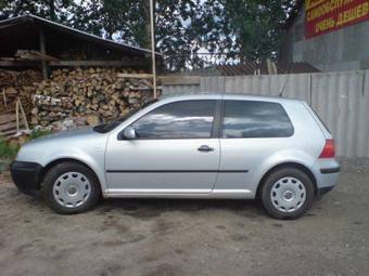 2000 Volkswagen Golf Pictures
