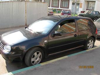 2000 Volkswagen Golf Pictures