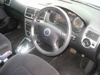 2000 Volkswagen Golf Images