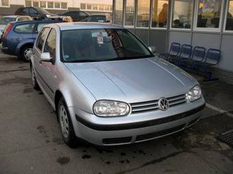 2002 Volkswagen Golf Photos