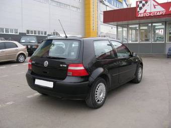2002 Volkswagen Golf Photos