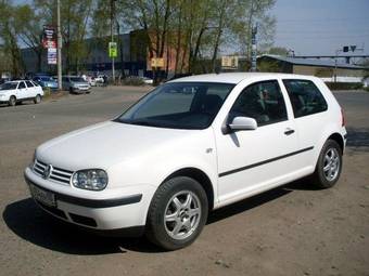 2002 Volkswagen Golf Photos