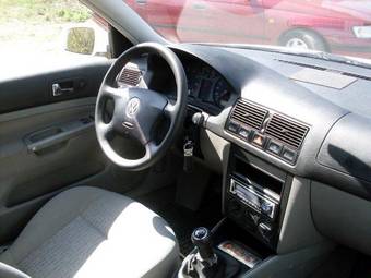 2002 Volkswagen Golf Pictures