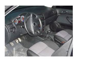 2002 Volkswagen Golf Photos
