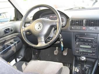 2002 Volkswagen Golf Pictures