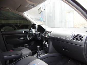 2002 Volkswagen Golf Pictures